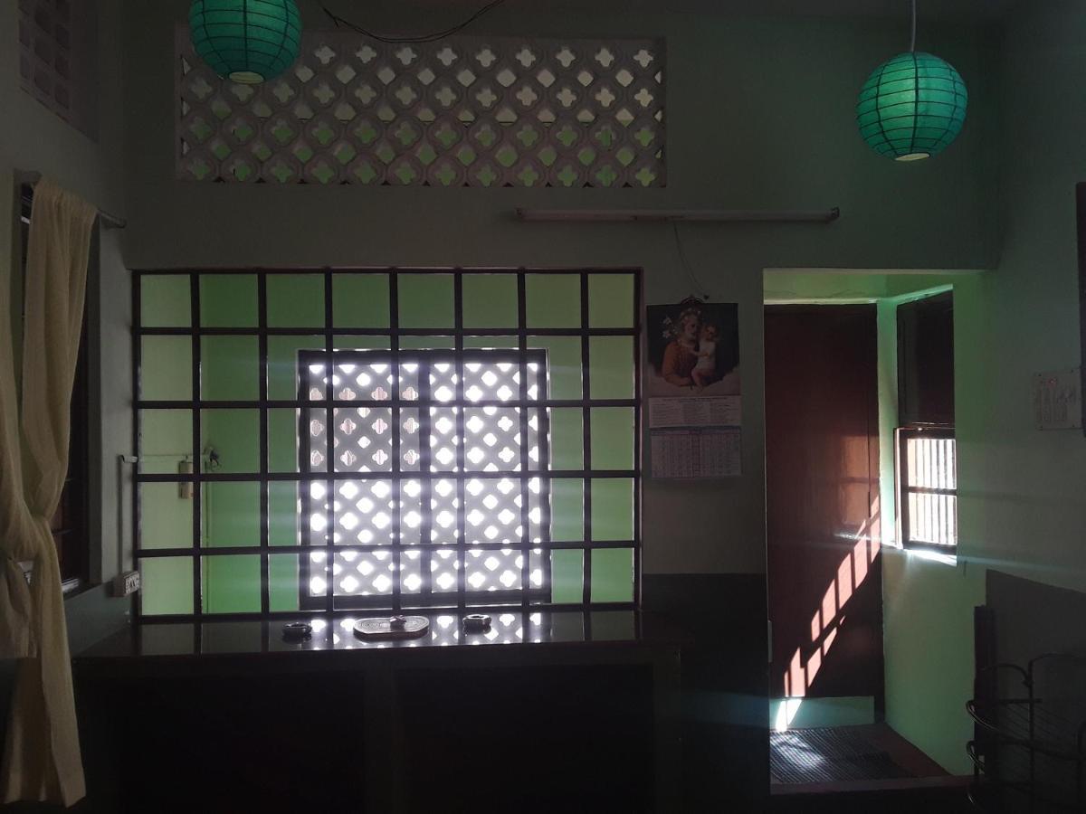 Elisa Home Stay Villa 퐁디셰리 외부 사진
